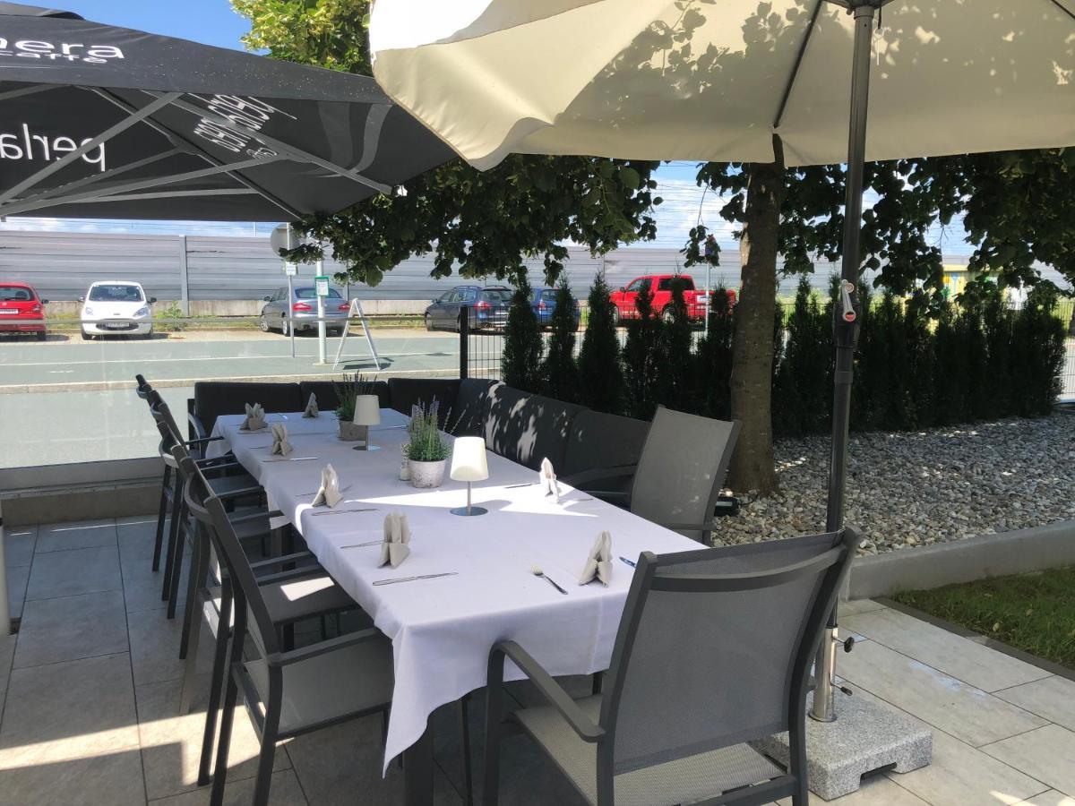 Hotel Restaurant Meyer คาลส์ดอร์ฟ ไบ กราซ ภายนอก รูปภาพ
